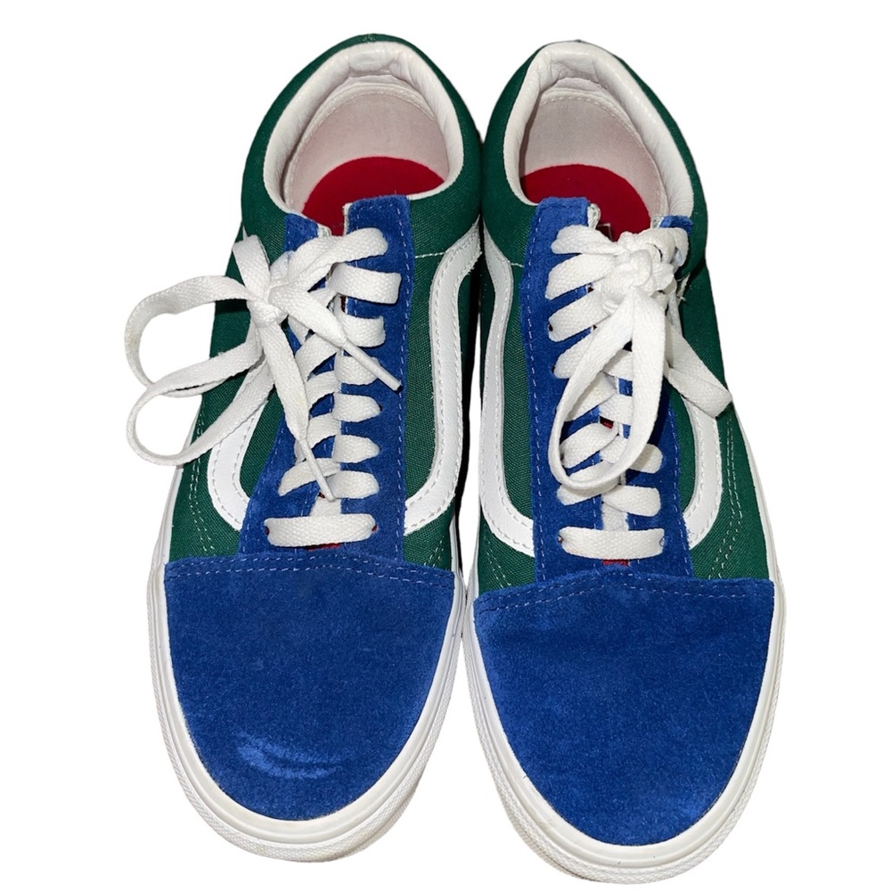 Men’s vans.